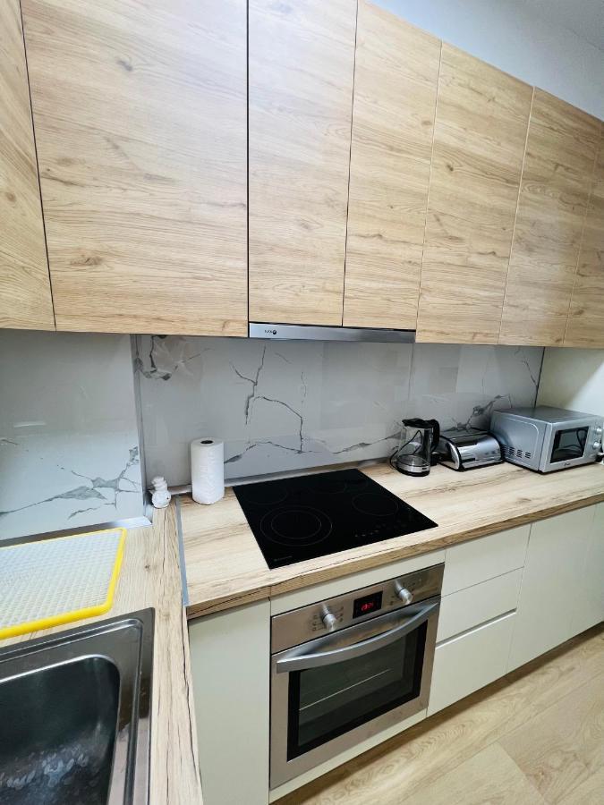 Lovely Apartment, Free Parking Tirana Exterior foto