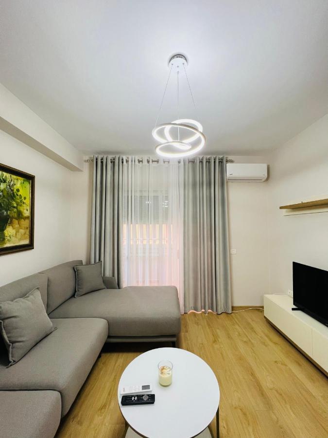 Lovely Apartment, Free Parking Tirana Exterior foto